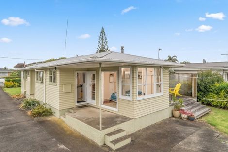 Photo of property in 7 Muir Avenue, Mangere Bridge, Auckland, 2022