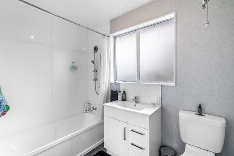 Photo of property in 3 O'byrne Street, Waikiwi, Invercargill, 9810