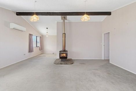 Photo of property in 350 Pukehina Parade, Pukehina, Te Puke, 3189