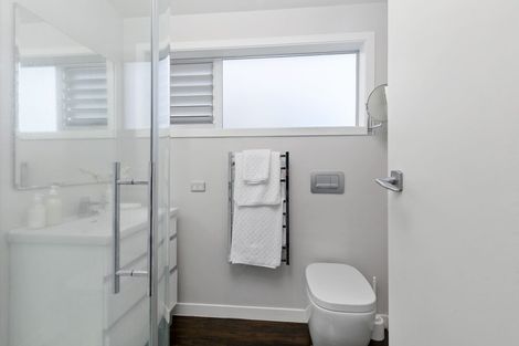 Photo of property in 1/2a Earnoch Avenue, Takapuna, Auckland, 0622