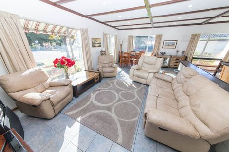 Photo of property in 114 Napier Road, Havelock North, 4130