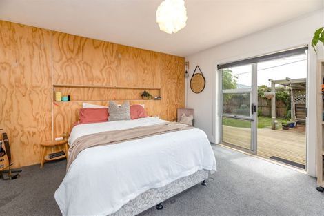 Photo of property in 16 Burke Street, Addington, Christchurch, 8024