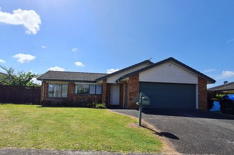 Photo of property in 33 Sandwick Drive, Weymouth, Auckland, 2103