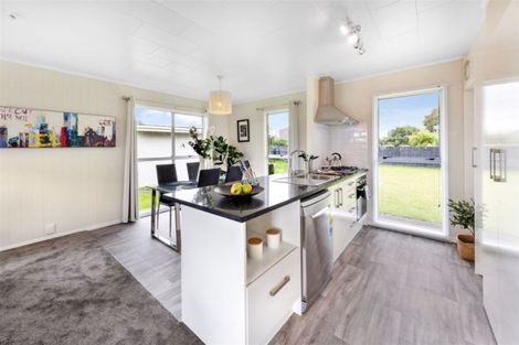 Photo of property in 4 Agar Place, Favona, Auckland, 2024
