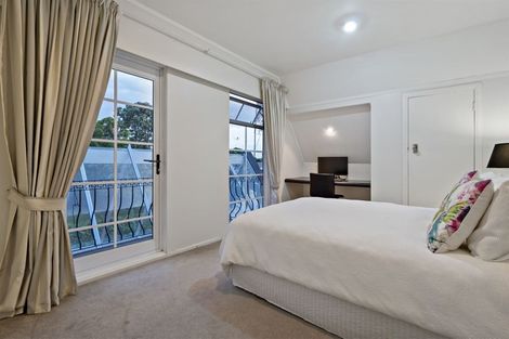 Photo of property in 6 Oakland Avenue, Papatoetoe, Auckland, 2025