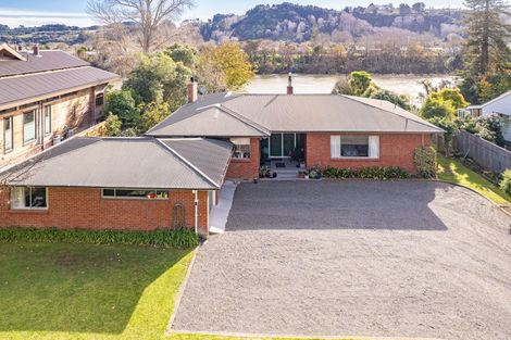 Photo of property in 21 Riverbank Road, Okoia, Whanganui, 4573