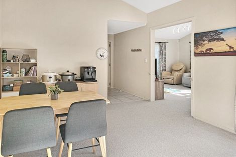 Photo of property in 9 Cinnabar Place, Westgate, Auckland, 0614