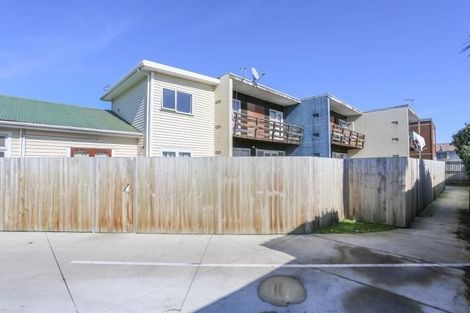 Photo of property in 2/49 Picton Avenue, Riccarton, Christchurch, 8011