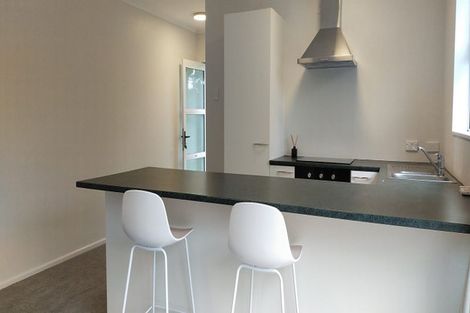 Photo of property in 12 Mataroa Avenue, Northland, Wellington, 6012