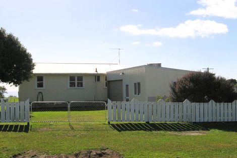 Photo of property in 11 Harsant Avenue, Hahei, Whitianga, 3591