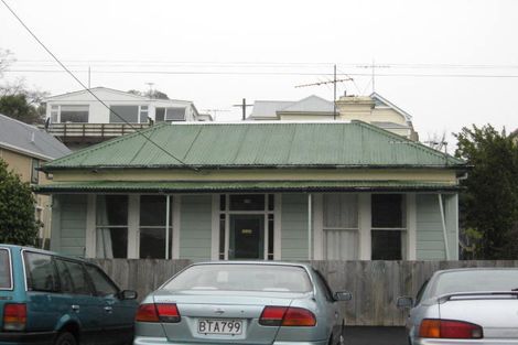 Photo of property in 116 Gore Place, North Dunedin, Dunedin, 9016