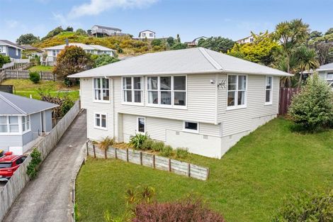 Photo of property in 42 Downes Street, Titahi Bay, Porirua, 5022