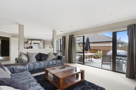 Photo of property in 112 Rowesdale Drive, Ohauiti, Tauranga, 3112