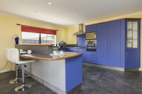 Photo of property in 145 Schnell Drive, Kelvin Grove, Palmerston North, 4414