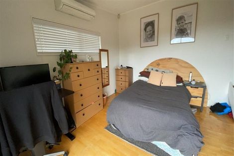 Photo of property in 947 East Coast Road, Torbay, Auckland, 0630