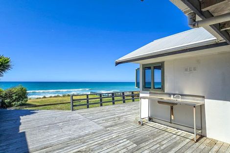 Photo of property in 167 Pukehina Parade, Pukehina, 3189