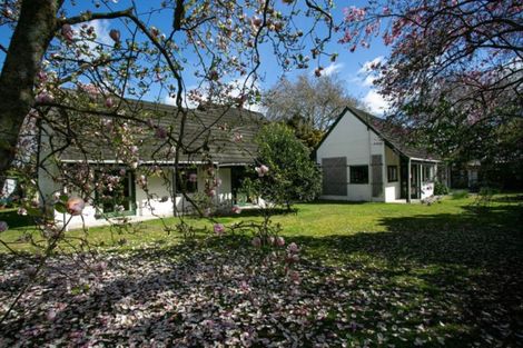 Photo of property in 107 Hall Street, Cambridge, 3434