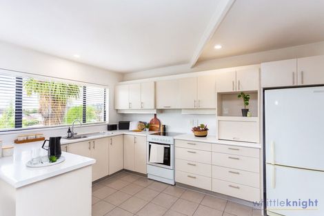 Photo of property in 2 Centaurus Road, Cashmere, Christchurch, 8022