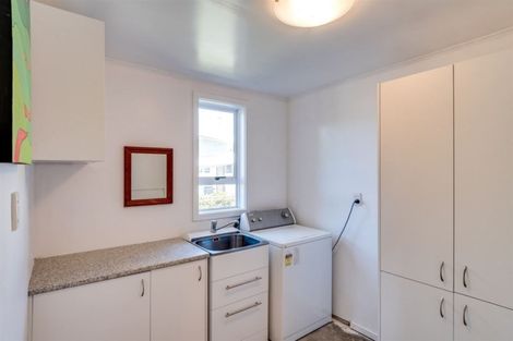 Photo of property in 20 Petane Road, Bay View, Napier, 4104