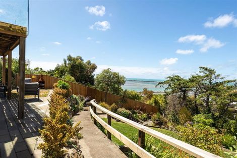 Photo of property in 11 Mortens Lane, Mount Pleasant, Christchurch, 8081