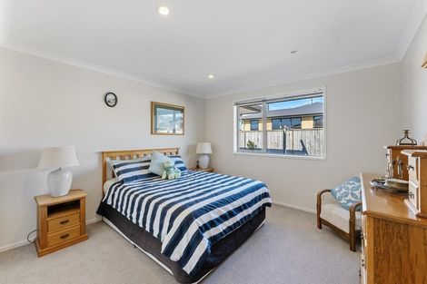 Photo of property in 1 Honeyfield Drive, Whalers Gate, New Plymouth, 4310