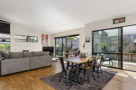 Photo of property in 105 Twin Oak Avenue, Papamoa Beach, Papamoa, 3118