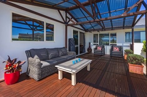 Photo of property in 74 Navigation Drive, Whitby, Porirua, 5024