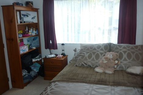 Photo of property in 12b Halyard Place, Whitby, Porirua, 5024