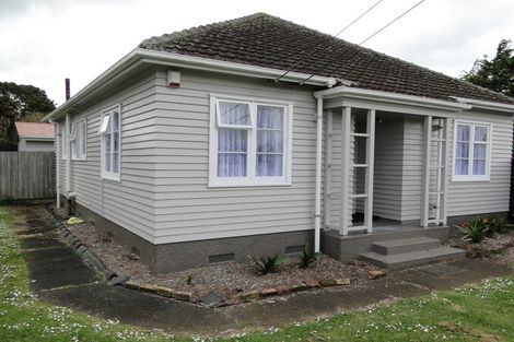 Photo of property in 9 Waiohua Road, Greenlane, Auckland, 1061