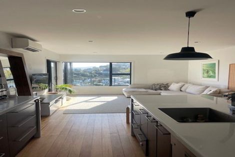 Photo of property in 31 Cavendish Square, Strathmore Park, Wellington, 6022