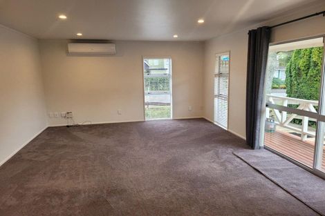 Photo of property in 33 Carrington Street, New Plymouth, 4310