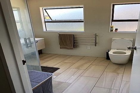 Photo of property in 2/802 Victoria Street, Parkvale, Hastings, 4122