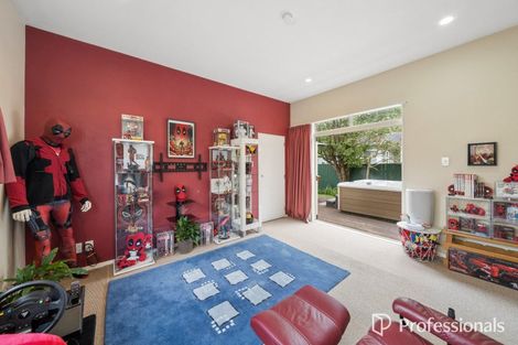 Photo of property in 3 York Avenue, Manor Park, Lower Hutt, 5019