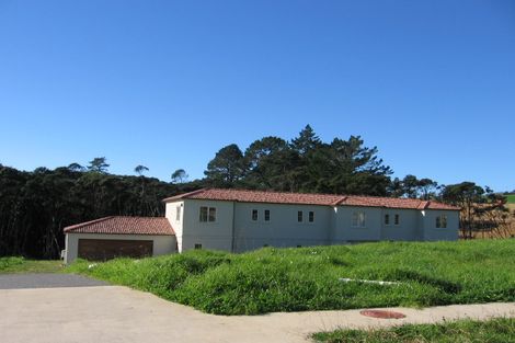 Photo of property in 35 Aberley Road, Schnapper Rock, Auckland, 0632