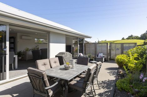 Photo of property in 17a Heta Road, Highlands Park, New Plymouth, 4312