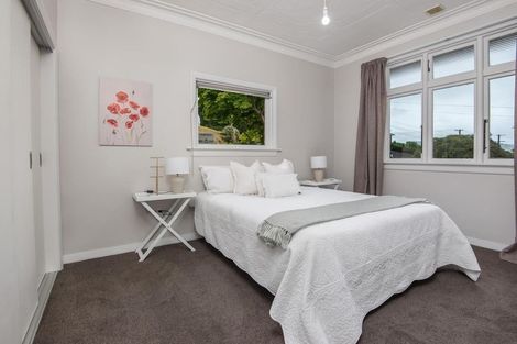Photo of property in 10 Scotland Terrace, Green Island, Dunedin, 9018