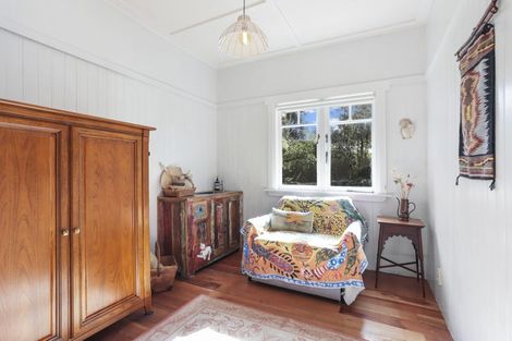 Photo of property in 324 Titirangi Road, Titirangi, Auckland, 0604