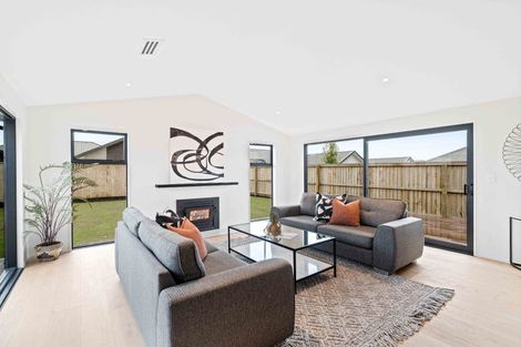 Photo of property in 35 Ridgeland Way, West Melton, 7618