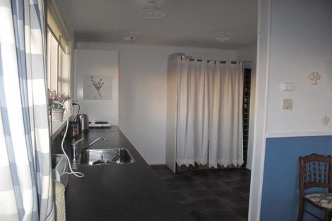 Photo of property in 15 Timaru Road, Waimate, 7924