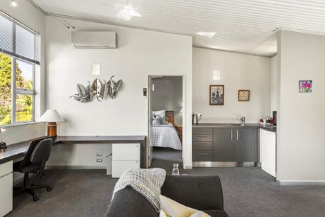 Photo of property in 2 Pounamu Avenue, Greenhithe, Auckland, 0632