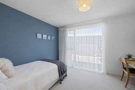 Photo of property in 75 Links Drive, Waiwhakaiho, New Plymouth, 4312