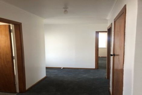 Photo of property in 3164 Great North Road, New Lynn, Auckland, 0600