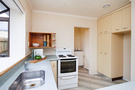 Photo of property in 5 Edgecombe Court, Roslyn, Palmerston North, 4414