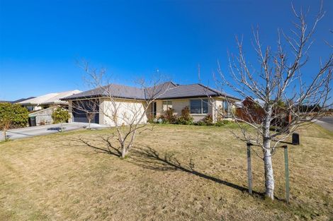 Photo of property in 25 Walnut Way, Rangiora, 7400