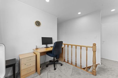 Photo of property in 74b Bradbury Road, Botany Downs, Auckland, 2010