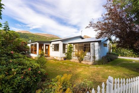 Photo of property in 21 Thomson Street, Arrowtown, 9302
