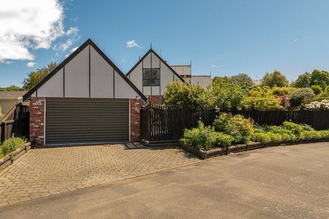 Photo of property in 19b Kingham Place, Avonhead, Christchurch, 8042