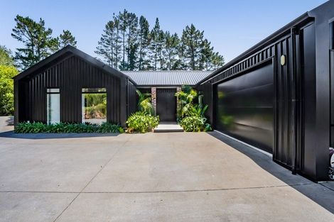 Photo of property in 68 Parrs Road, Hurworth, New Plymouth, 4371