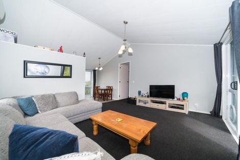 Photo of property in 23 Dahlstrom Grove, Kelvin Grove, Palmerston North, 4414