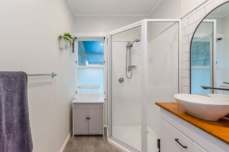 Photo of property in 45 Alexander Road, Raumati Beach, Paraparaumu, 5032